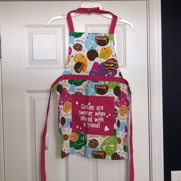Girl’s Cooking Apron - Picture 1 of 1